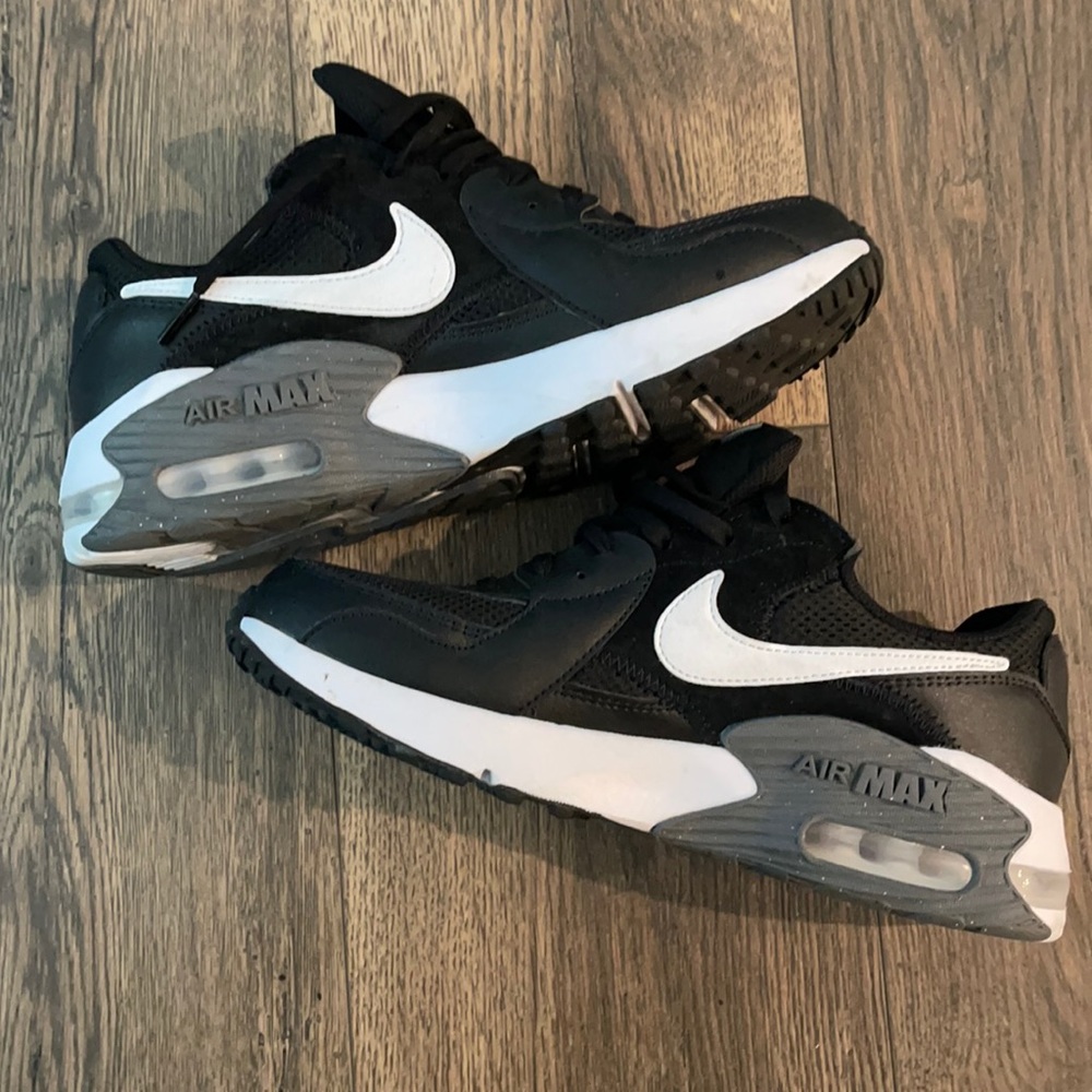 Nike Air Max - LIKE NEW